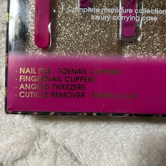 daisy fuentes Fuchsia Pink Gold Ultimate 5 Piece Pedi Manicure Set Travel Case - Picture 3 of 6